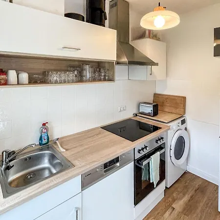 2 Bedroom Gorgeous In *